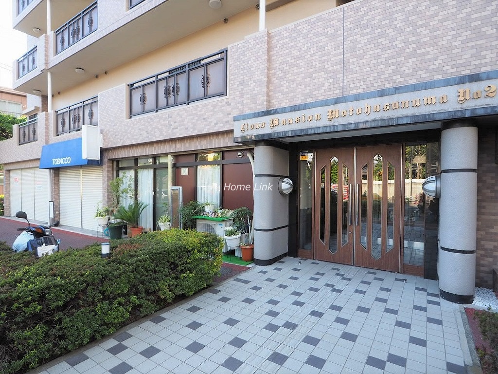 ライオンズマンション本蓮沼第2　エントランス前